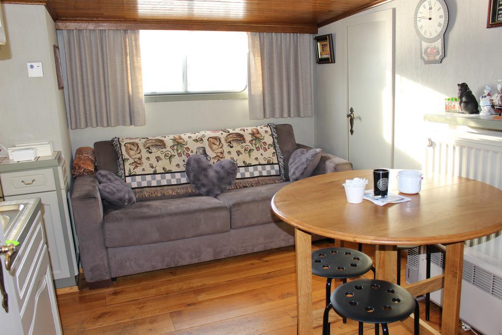 Spits-Lucie B&B Izegem Habitación foto